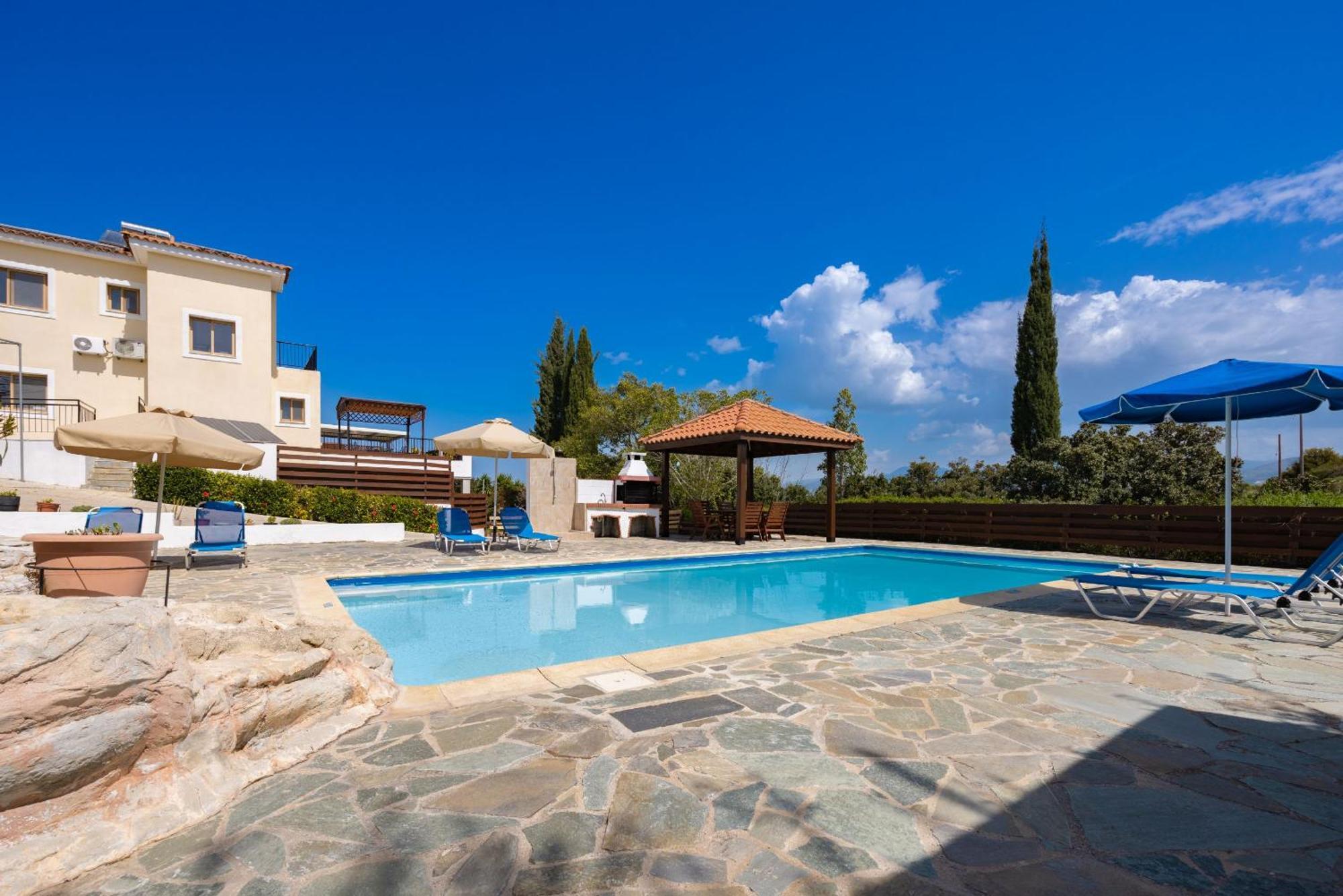 Villa Ira Finiki Lachi Exterior foto