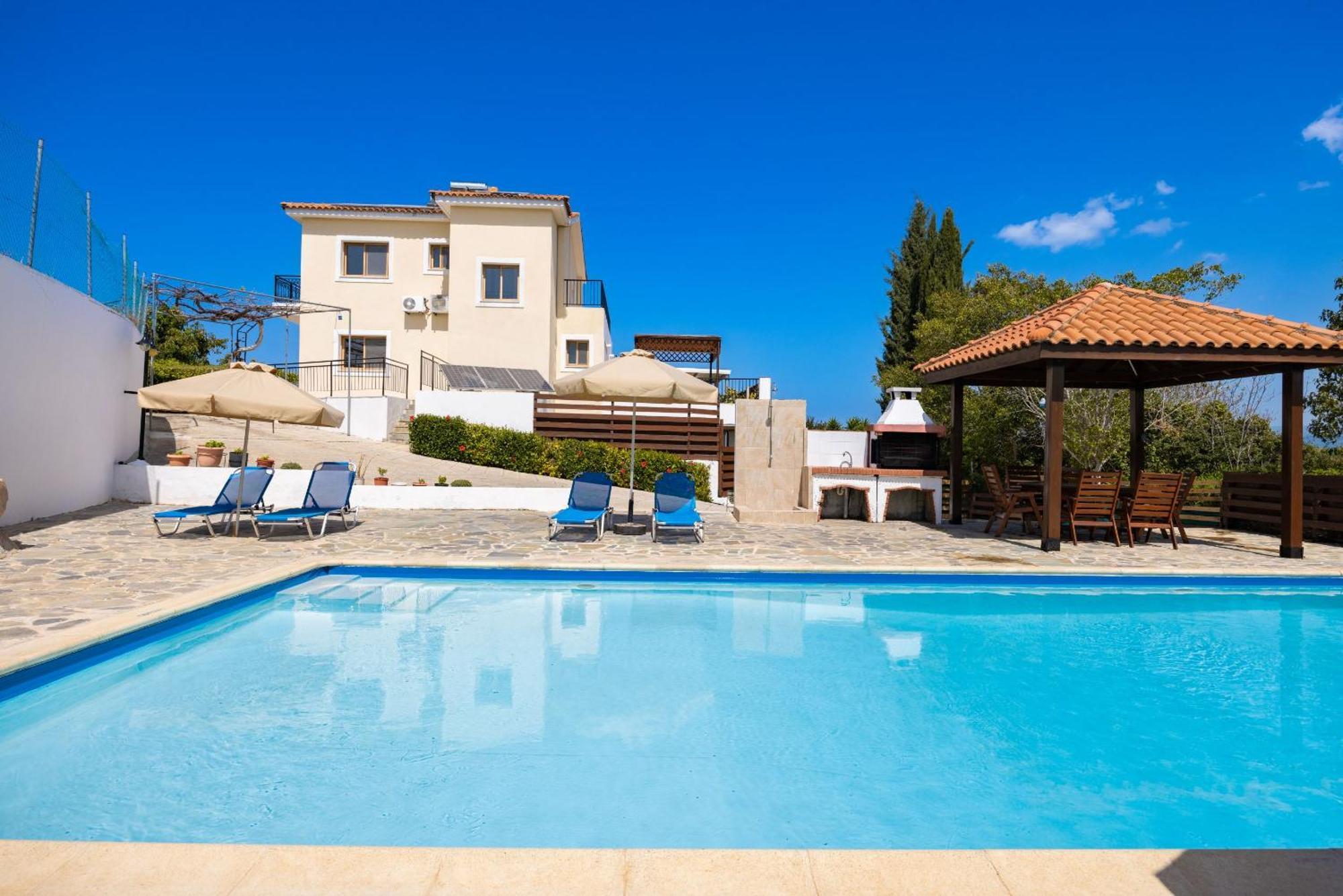 Villa Ira Finiki Lachi Exterior foto
